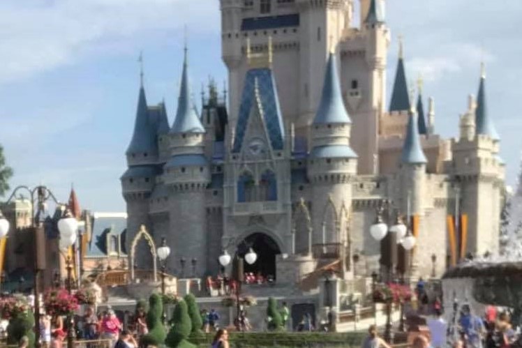 Disneys Magic Kingdom - What secrets are hiding in the castle?